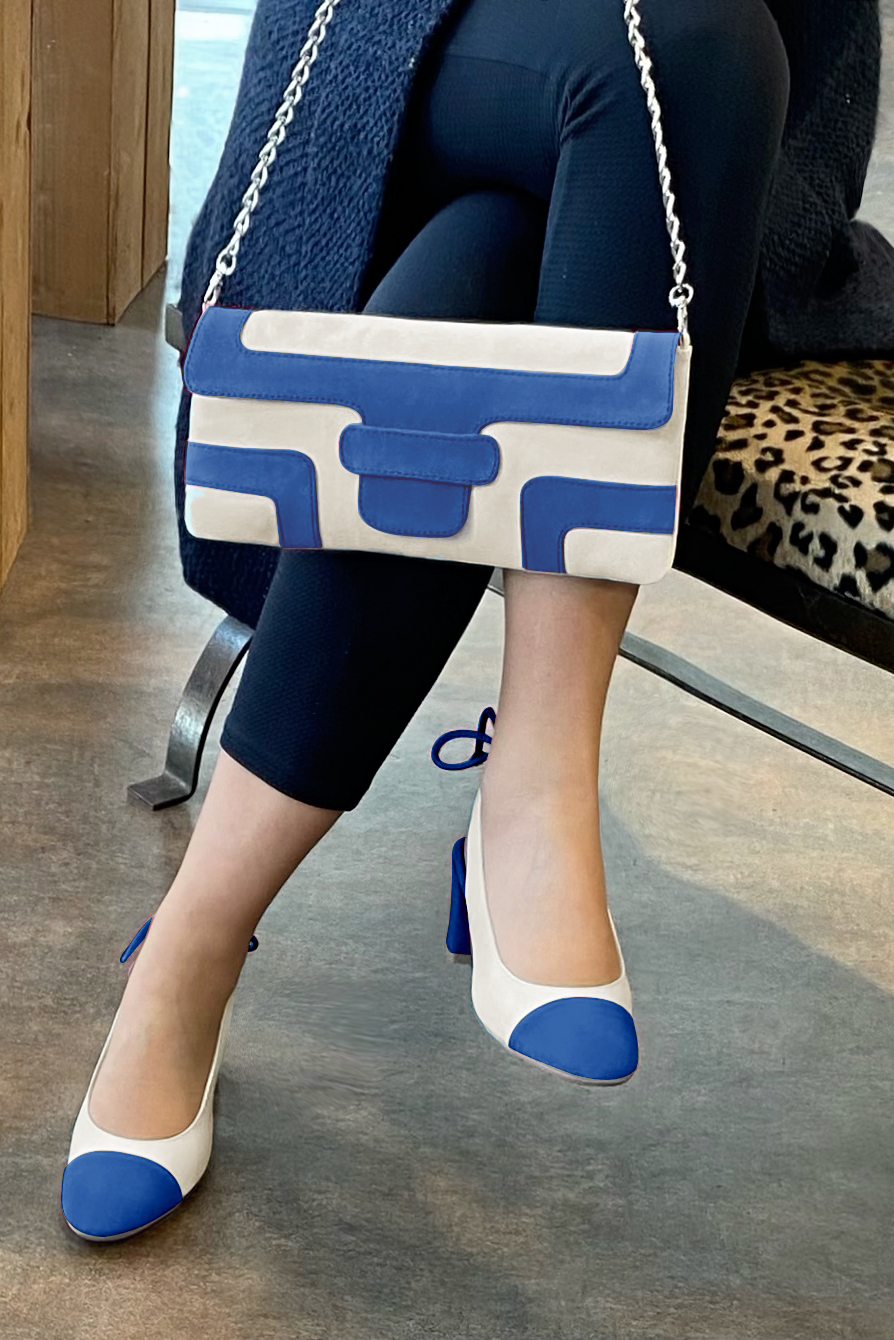 Electric blue and off white women's slingback shoes. Round toe. Medium block heels. Worn view - Florence KOOIJMAN
